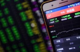 ���̣���ָ��3416.65��  ˮ�ࡢ�ɾ���񡢸����Ȱ�������ǰ